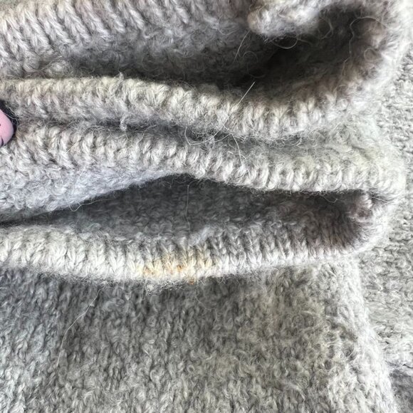 GAP Light Heather Grey Boucle Cropped Sweater Womens Size M Petite - Picture 13 of 14